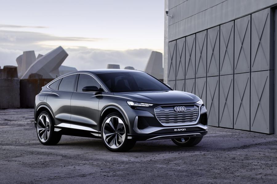  Audi Q4 Sportback e-tron Concept 2020 года  (фото 1 из 59)